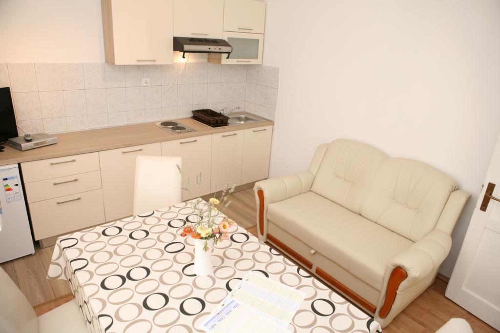 Apartments Radic Trogir Eksteriør bilde